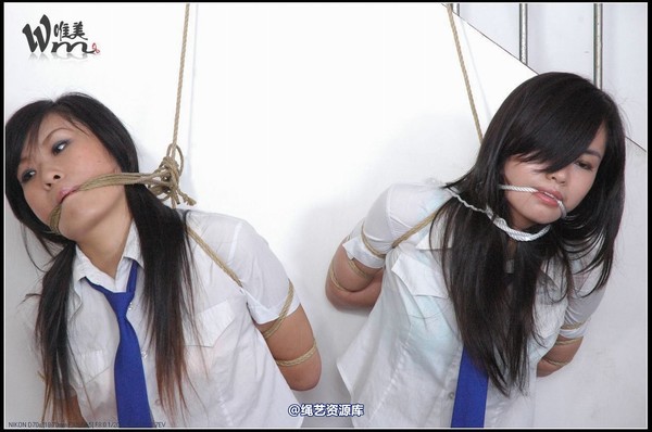 唯美之家 - 2008-09-24制服群绑 第 65 张图片