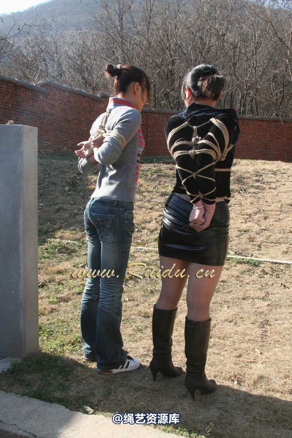锐度主张 - 2009年第01期捆绑图（2009.1.3）模特：海豚，嫣儿，乐乐，春子 第 24 张图片
