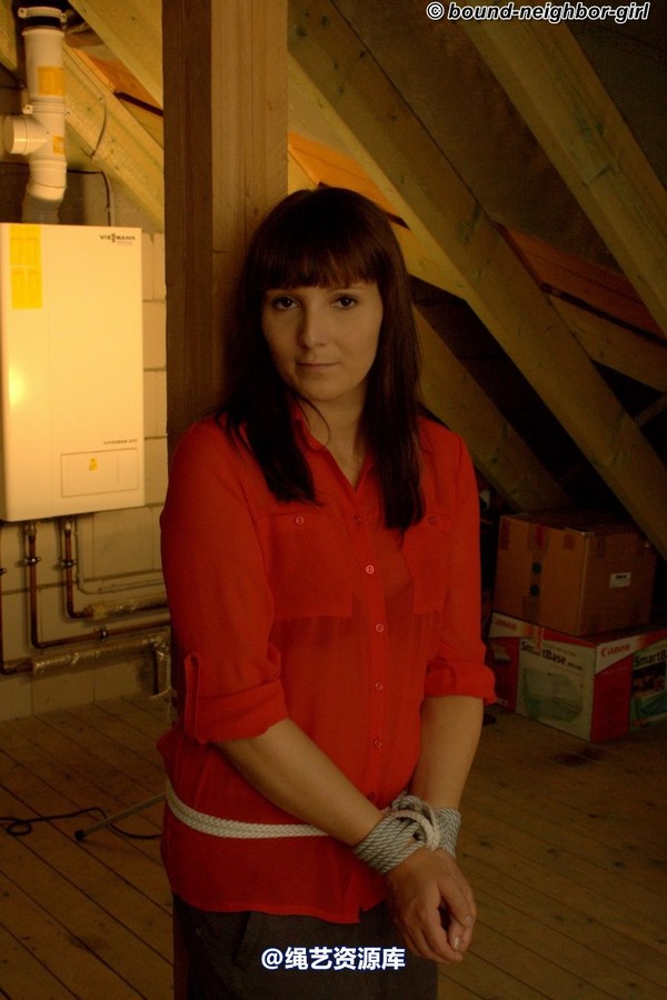 bound-neighbor-girl - Susan - Tied up in the Attic 2 第 4 张图片