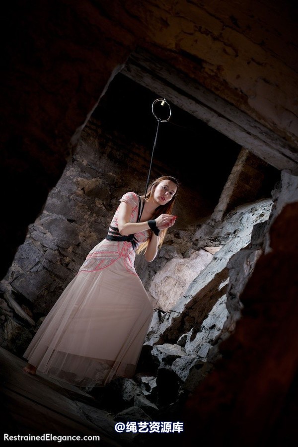 restrainedelegance - Sparkles in the Dungeon 第 40 张图片