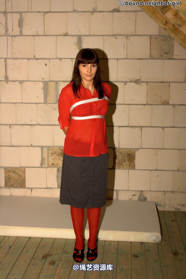 bound-neighbor-girl - Susan - Tied up in the Attic 1 第 2 张图片