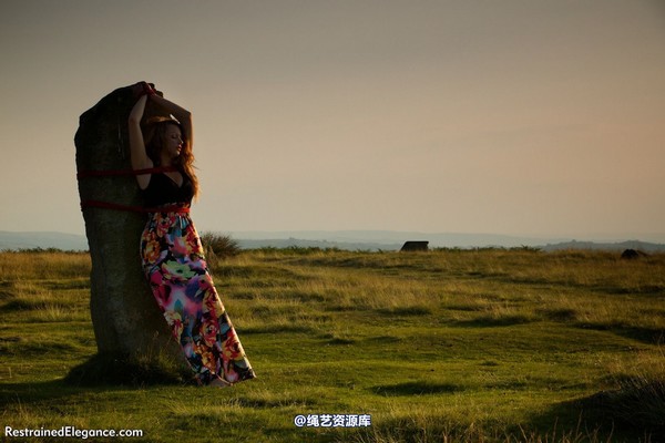 restrainedelegance - Bringing Back The Summer 第 19 张图片