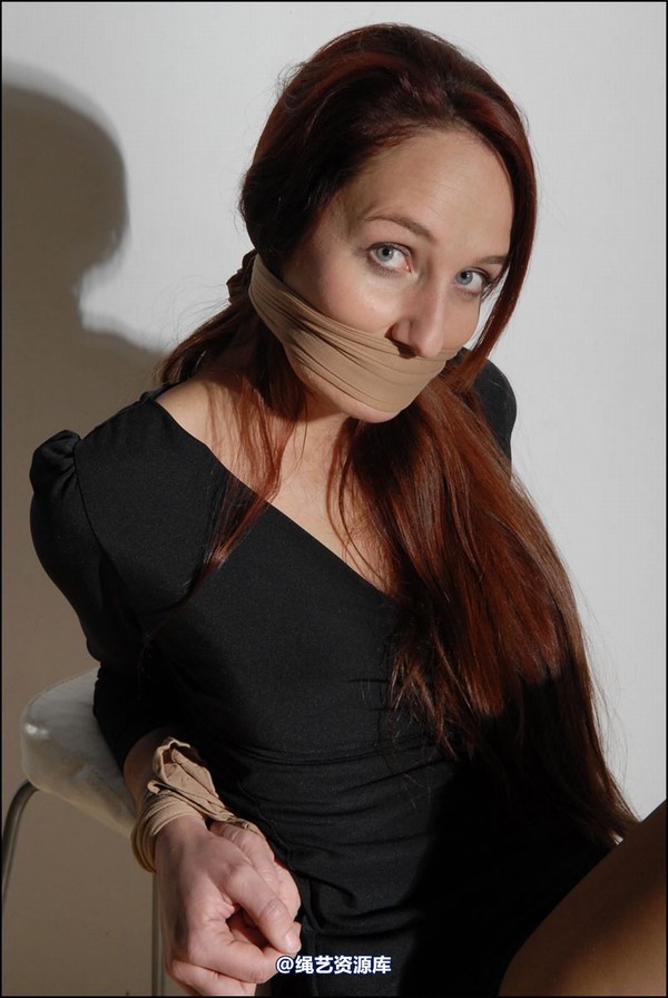 simplytied - SammieB tied with tights 第 41 张图片