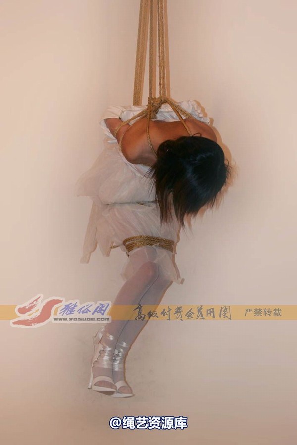 雅俗阁 - 20060531雪儿短款婚纱 第 63 张图片