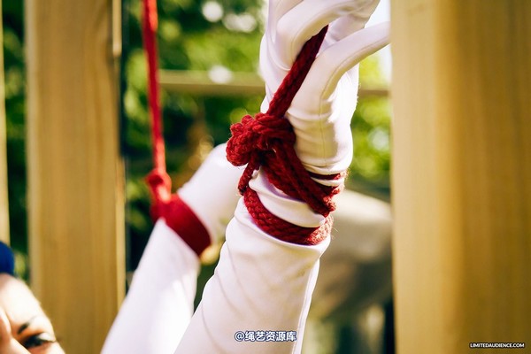 limitedaudience - 2014 raevan spread outdoors 3 第 17 张图片