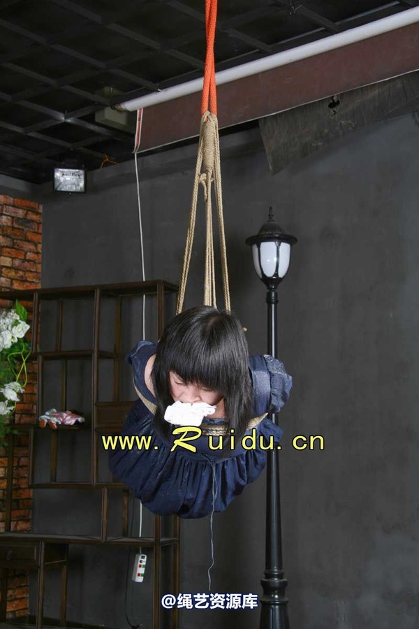 锐度主张 - 20070718第25期 无敌姐妹花组图 模特：小琴小雪 第 35 张图片