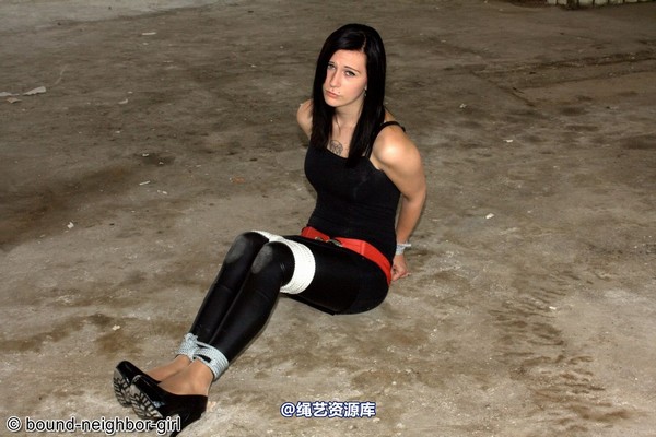 bound-neighbor-girl - Angel - Tied up in the ruins 1 第 23 张图片