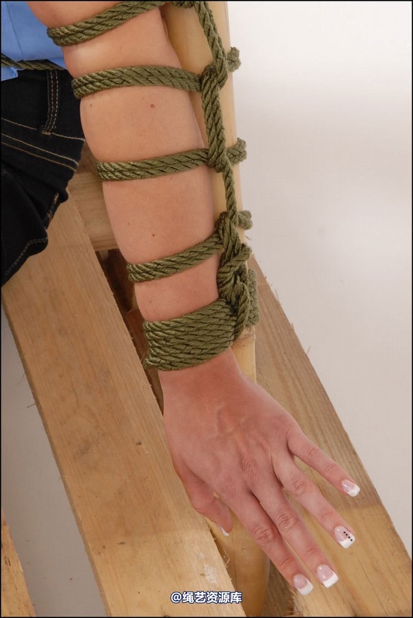 simplytied - Charlotte on pallet 第 34 张图片