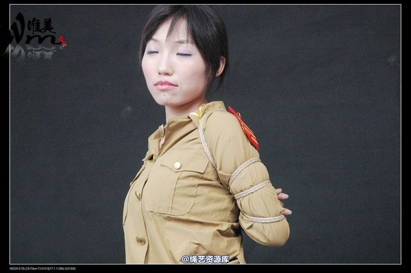 唯美之家 - 2008-08-06水柔军装 第 116 张图片