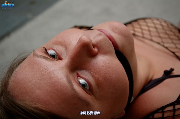 boundhotties - Tarynn & Melanie 4 第 15 张图片