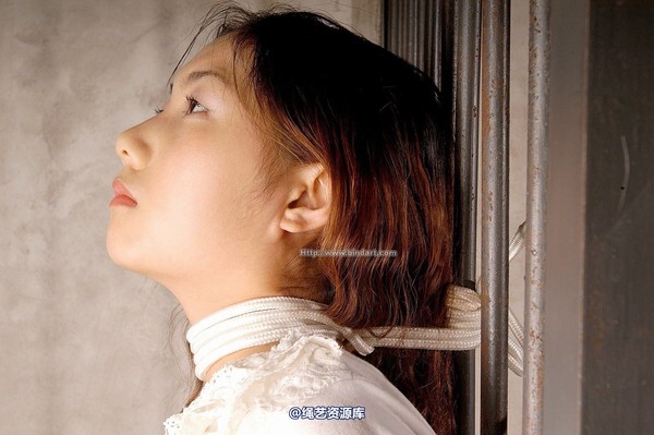 丽柜美束 - 2005-10-21 第 19 张图片