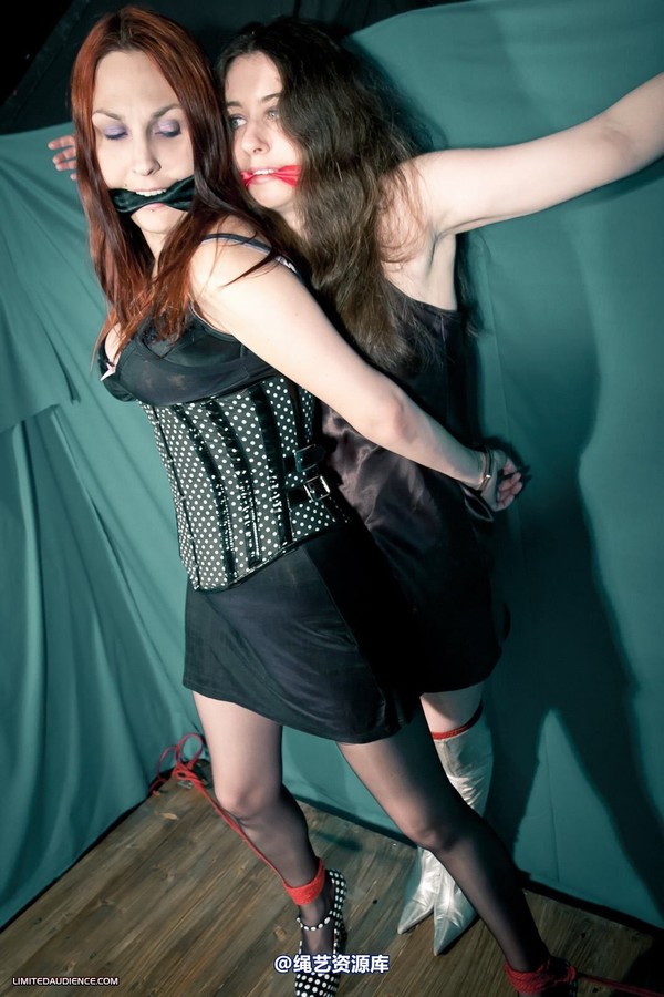 limitedaudience - 2012 catya elyssia captives together 第 17 张图片