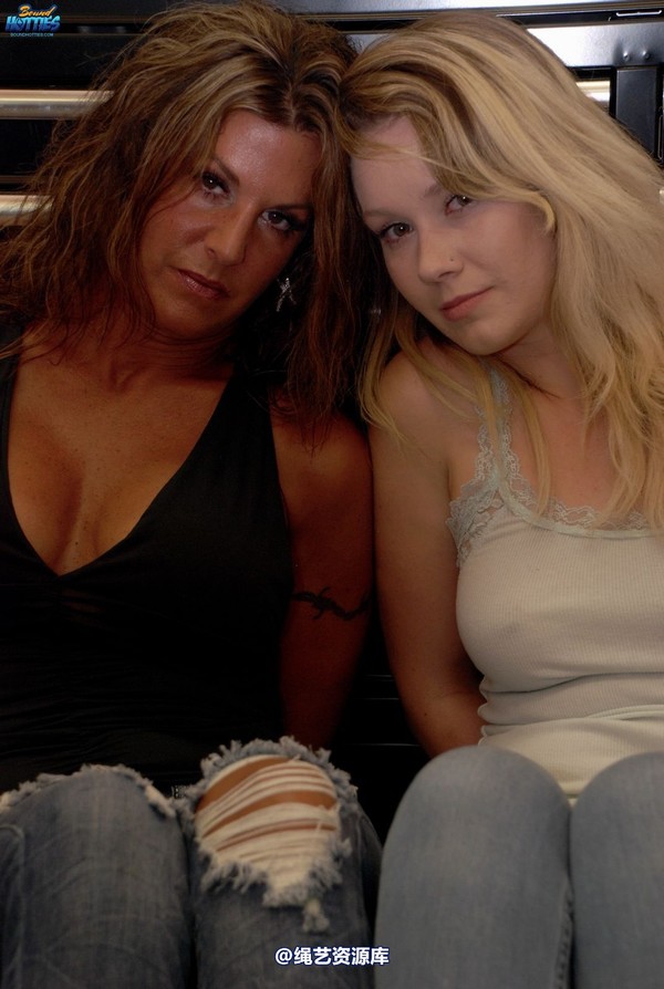 boundhotties - BROOKE & KIMBER 第 30 张图片