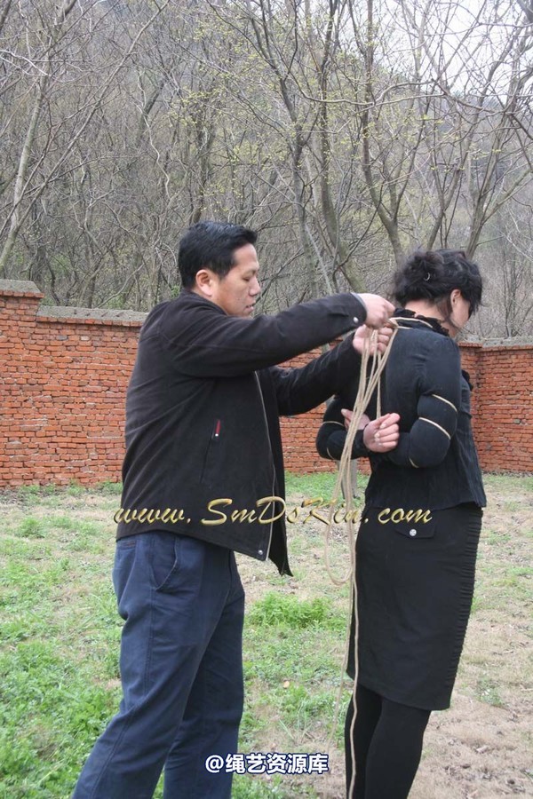 锐度主张 - 2009年第21期捆绑图（2009.4.26）3.28聚会，同好MM极限紧缚 第 5 张图片