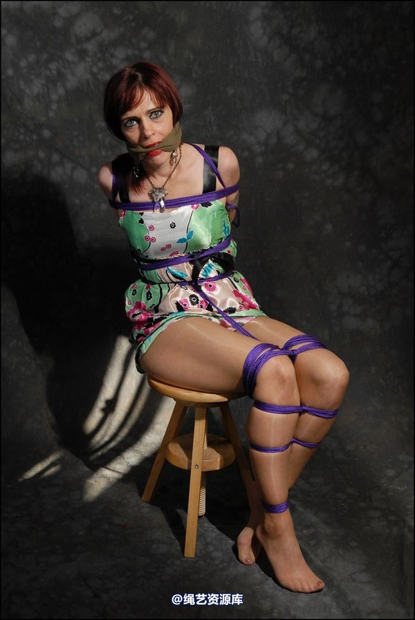 simplytied - Stool tied tight 第 46 张图片