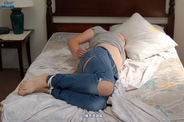 boundhotties - CLAUDIA 第 17 张图片