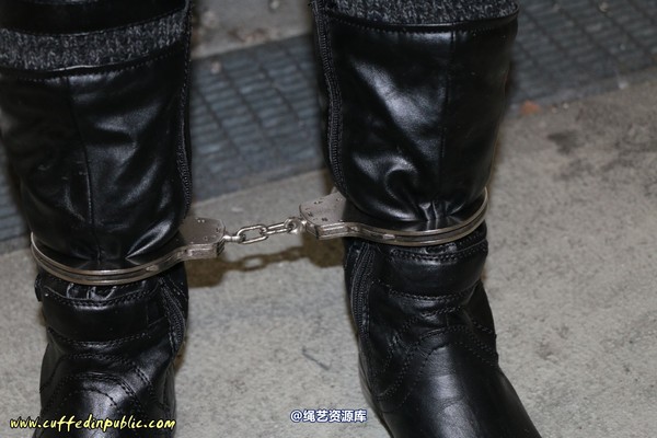 girlsinsteel - High security handcuffs 第 26 张图片
