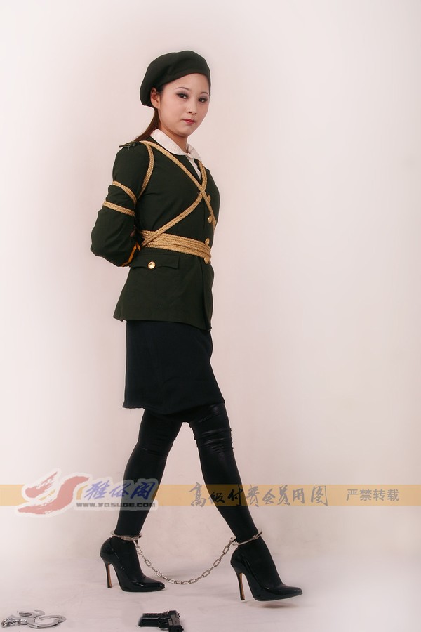 雅俗阁 - 20060422雅思警服(2) 第 87 张图片