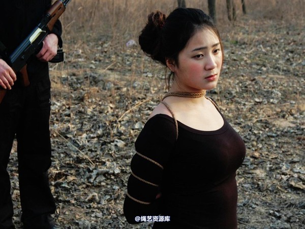 mj影视 - 2013-3-4陈沫踏青 黑丝美女最终的不归路 第 157 张图片
