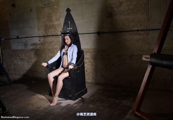 restrainedelegance - The Torture Throne 第 54 张图片