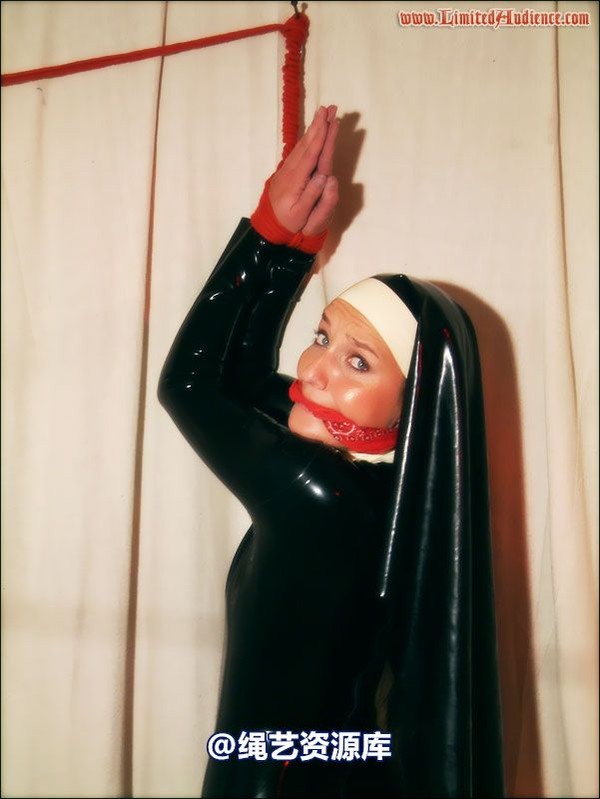 limitedaudience - 2007 sammie b rubber nun 第 40 张图片