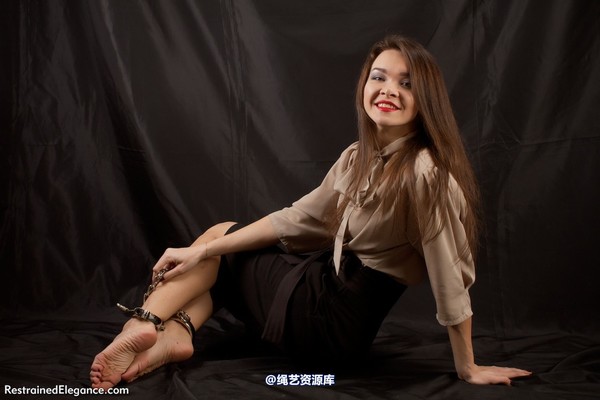 restrainedelegance - The Interview 第 58 张图片