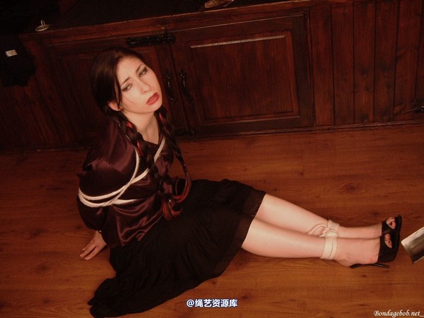bondagebob - Lydia Hogtied 第 16 张图片