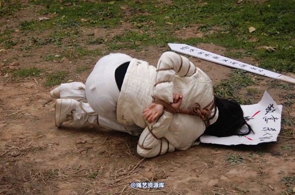 mj影视 - 安娜刑场2013-04-13 第 178 张图片