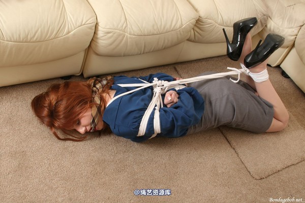 bondagebob - Scarlot Rose Box hogtie 第 125 张图片
