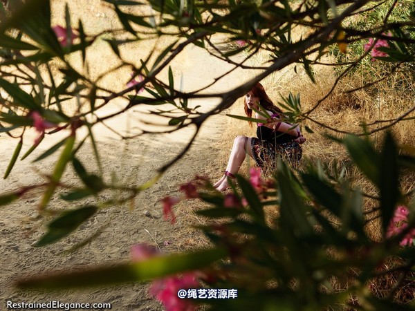 restrainedelegance - Andalucian Flower Girl 第 35 张图片