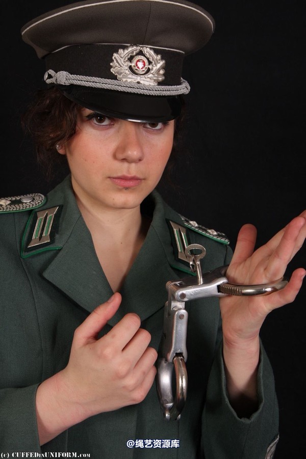cuffedinuniform - ciu140 第 4 张图片