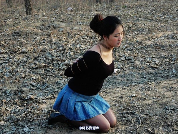 mj影视 - 2013-3-4陈沫踏青 黑丝美女最终的不归路 第 438 张图片