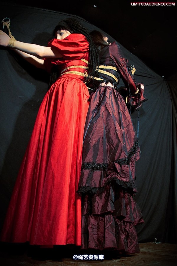 limitedaudience - 2010 catya lex eleven in the dungeon 2 第 5 张图片