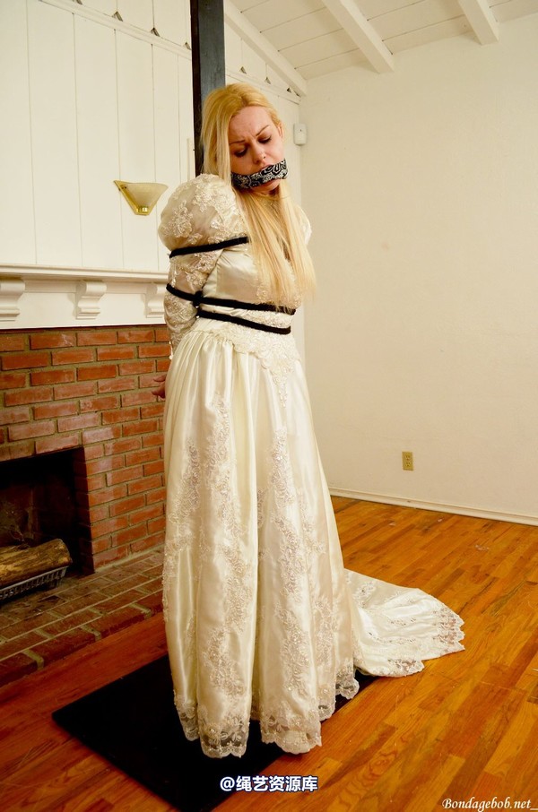 bondagebob - Martina Warren Bride 第 136 张图片
