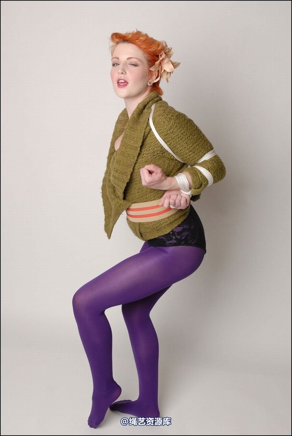 simplytied - RR in purple tights 第 9 张图片