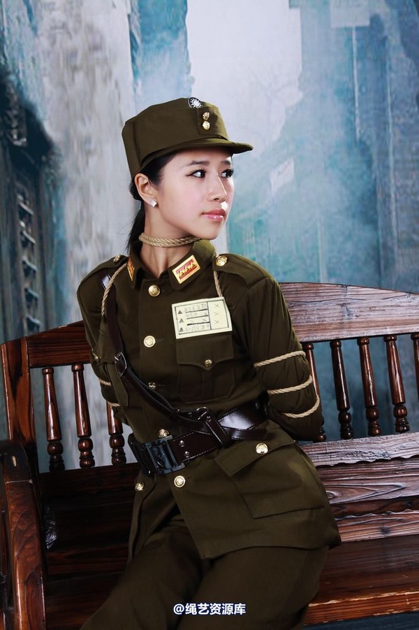 神艺缘 - 235-美式女制服 第 19 张图片