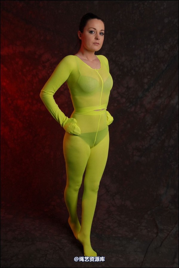 simplytied - Jinx in yellow encasement 第 1 张图片