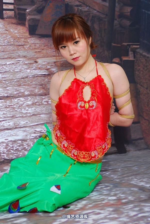唯美之家 - 新模萌萌红肚兜 第 109 张图片