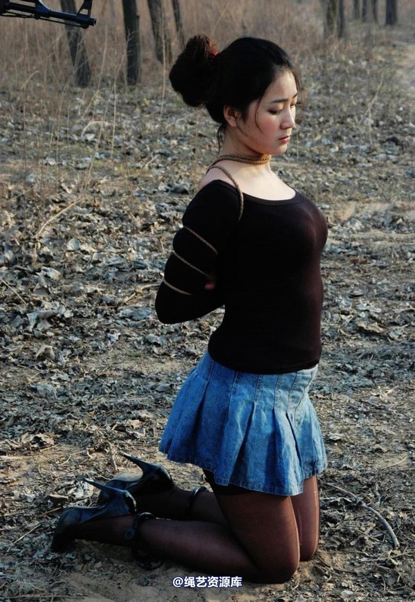 mj影视 - 2013-3-4陈沫踏青 黑丝美女最终的不归路 第 445 张图片
