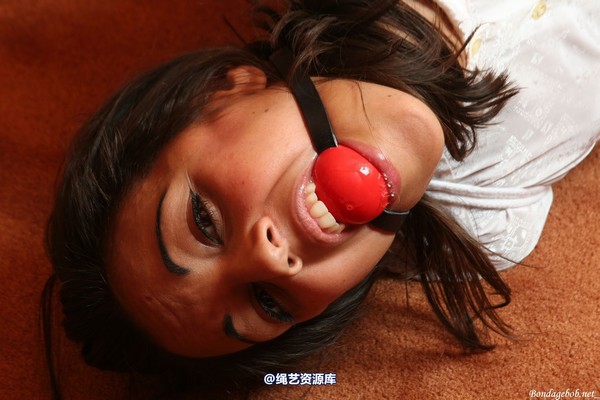 bondagebob - Fiona G Grabbed at home 第 137 张图片