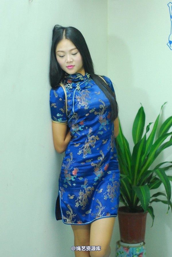 唯美之家 - 新模雅静蓝旗袍 第 24 张图片