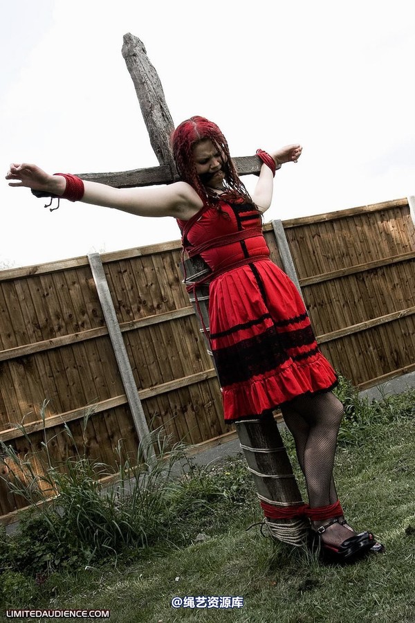limitedaudience - 2010 beckykat out in the cold 第 7 张图片