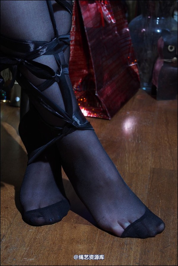 simplytied - Jinx ready for the New Year 第 24 张图片