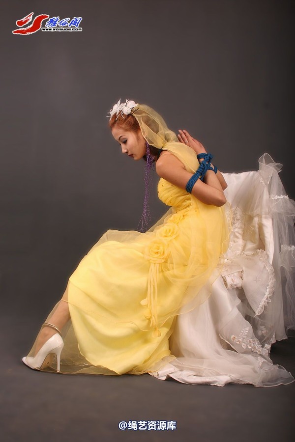 雅俗阁 - 20060402雪儿黄色婚纱 第 77 张图片