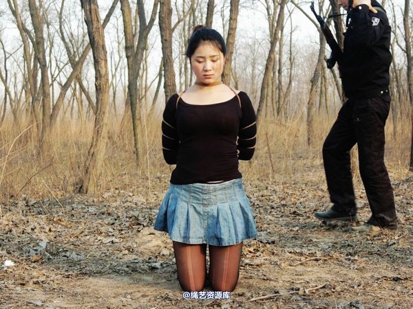 mj影视 - 2013-3-4陈沫踏青 黑丝美女最终的不归路 第 403 张图片