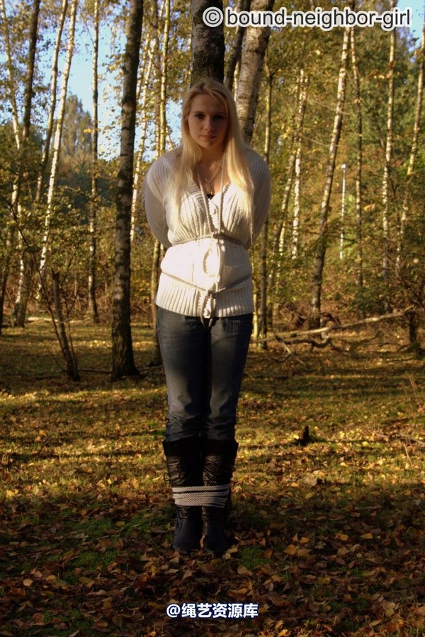 bound-neighbor-girl - Bambi - Tied up in the autumn woods Part 1 第 7 张图片
