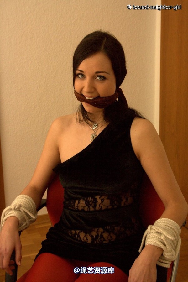 bound-neighbor-girl - Darline - Office bondage 3 第 19 张图片