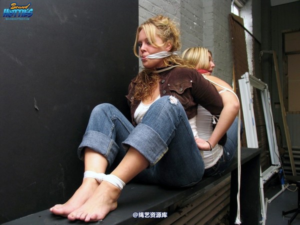 boundhotties - RAVEN & DEZI 2 第 17 张图片