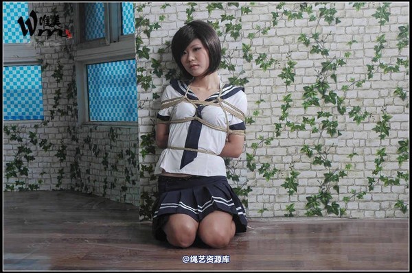 唯美之家 - 甜甜学生装2010-5-25 第 33 张图片