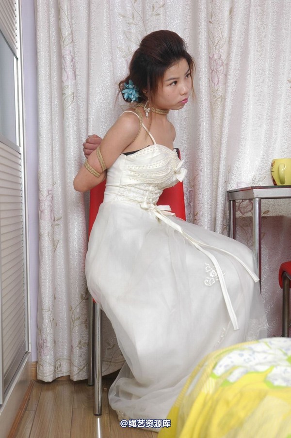 唯美之家 - 丽莎婚纱捆绑2010-7-8 第 123 张图片